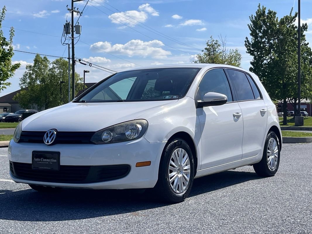 Used 2012 Volkswagen Golf 4-Door FWD image 4