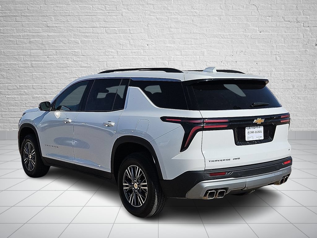 Used 2024 Chevrolet Traverse LT AWD/4WD image 3