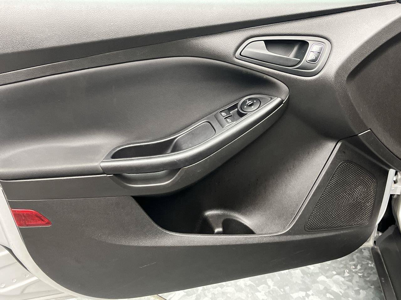 Used 2016 Ford Focus S FWD image 6