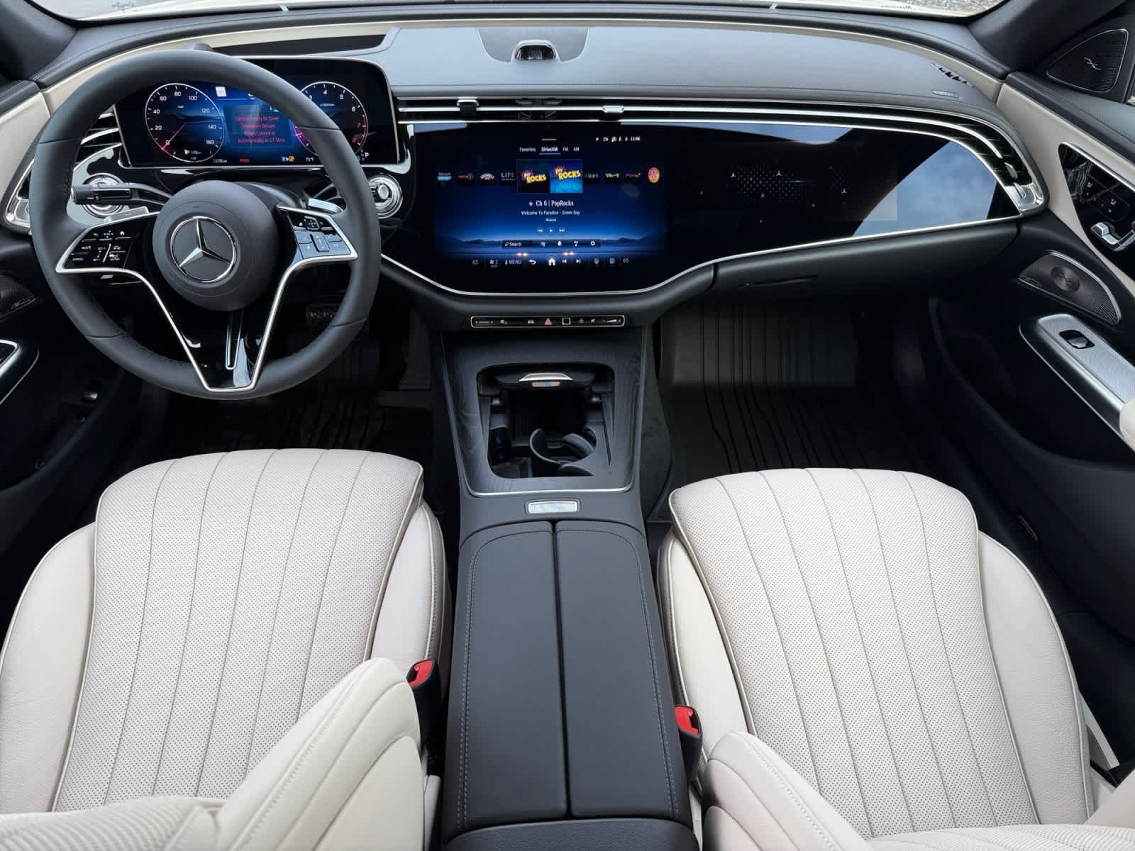 Used 2026 Mercedes-Benz E 350 4MATIC Sedan image 12