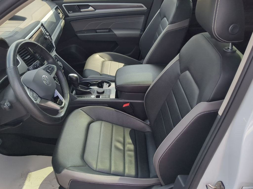 Used 2022 Volkswagen Atlas SEL Premium image 12