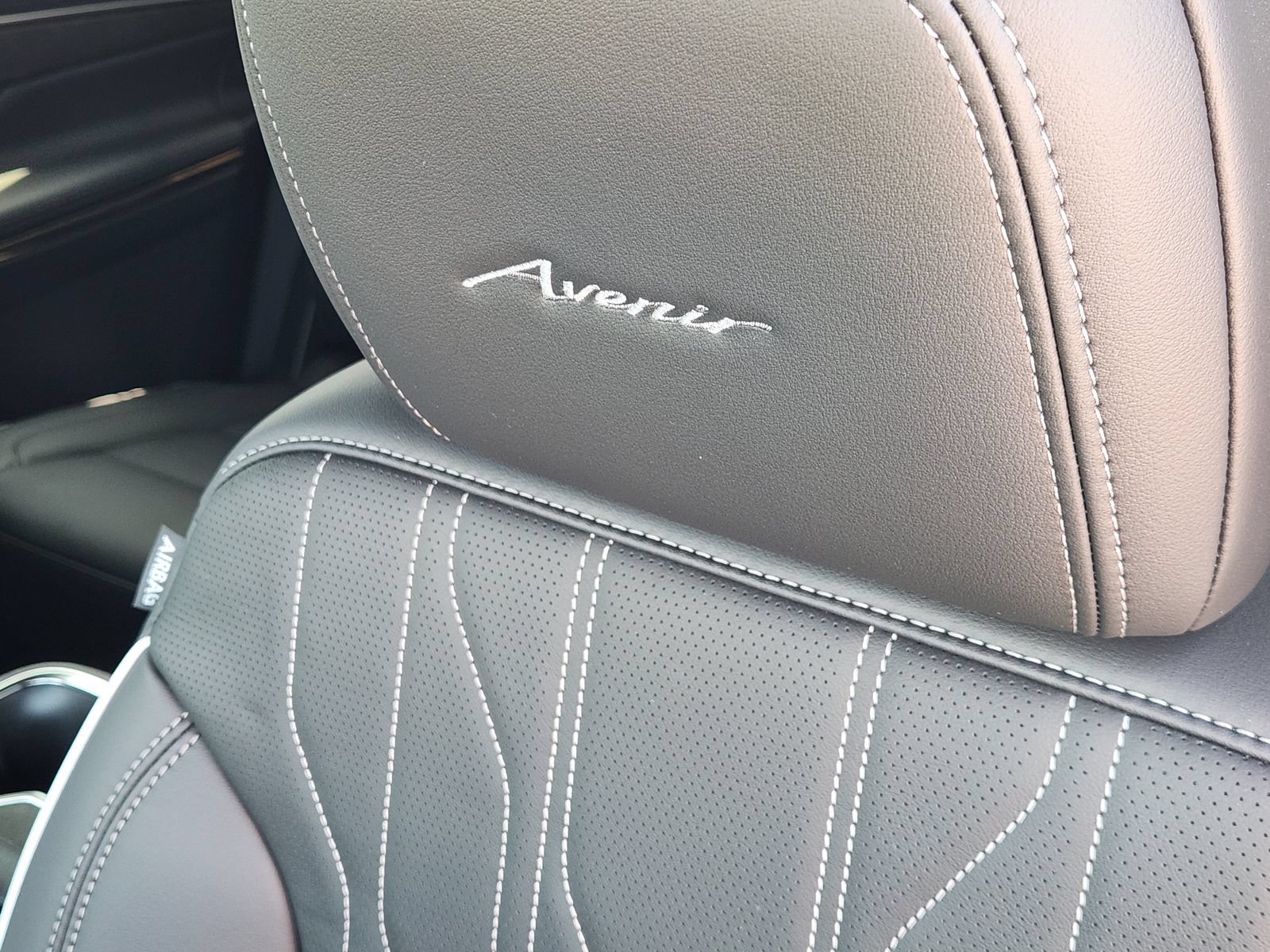 New 2026 Buick Enclave Avenir w/ Super Cruise Package FWD image 18