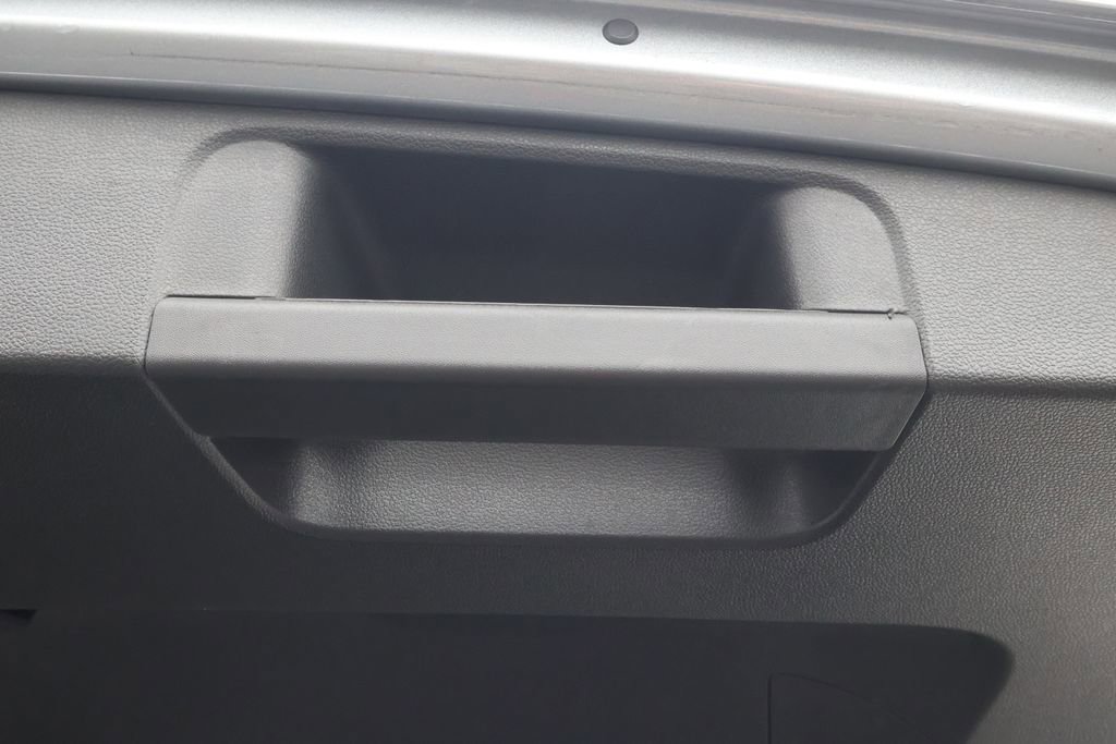 Used 2022 Volkswagen Tiguan S image 50