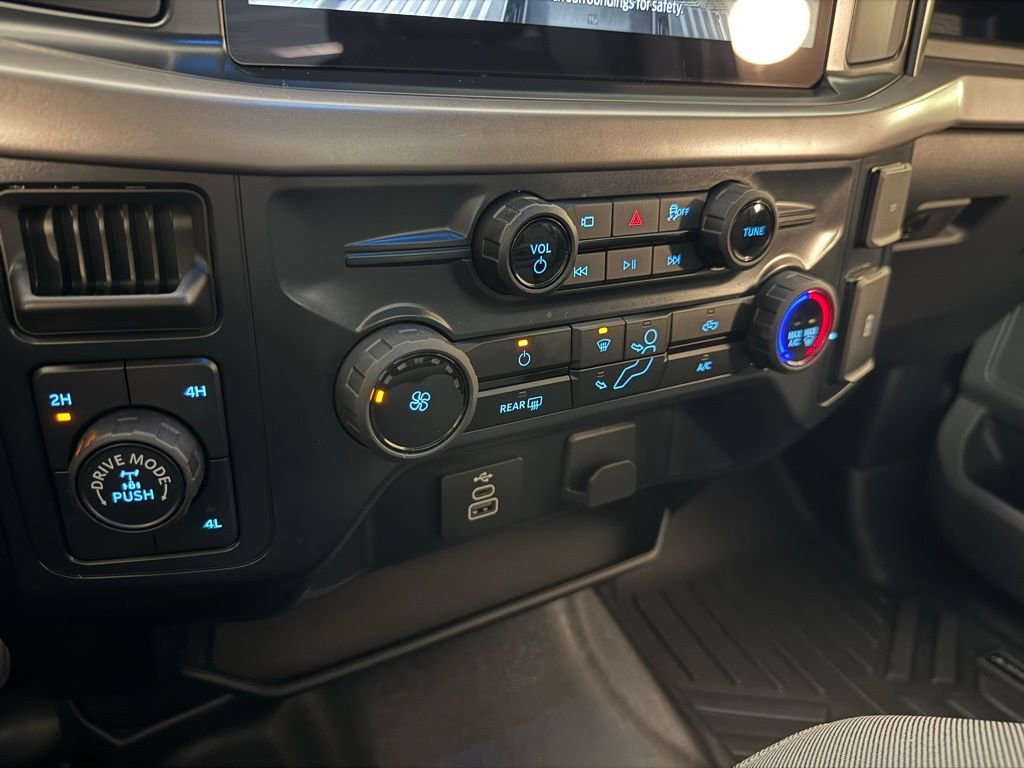 Used 2025 Ford F150 XL w/ Equipment Group 103A High AWD/4WD image 34