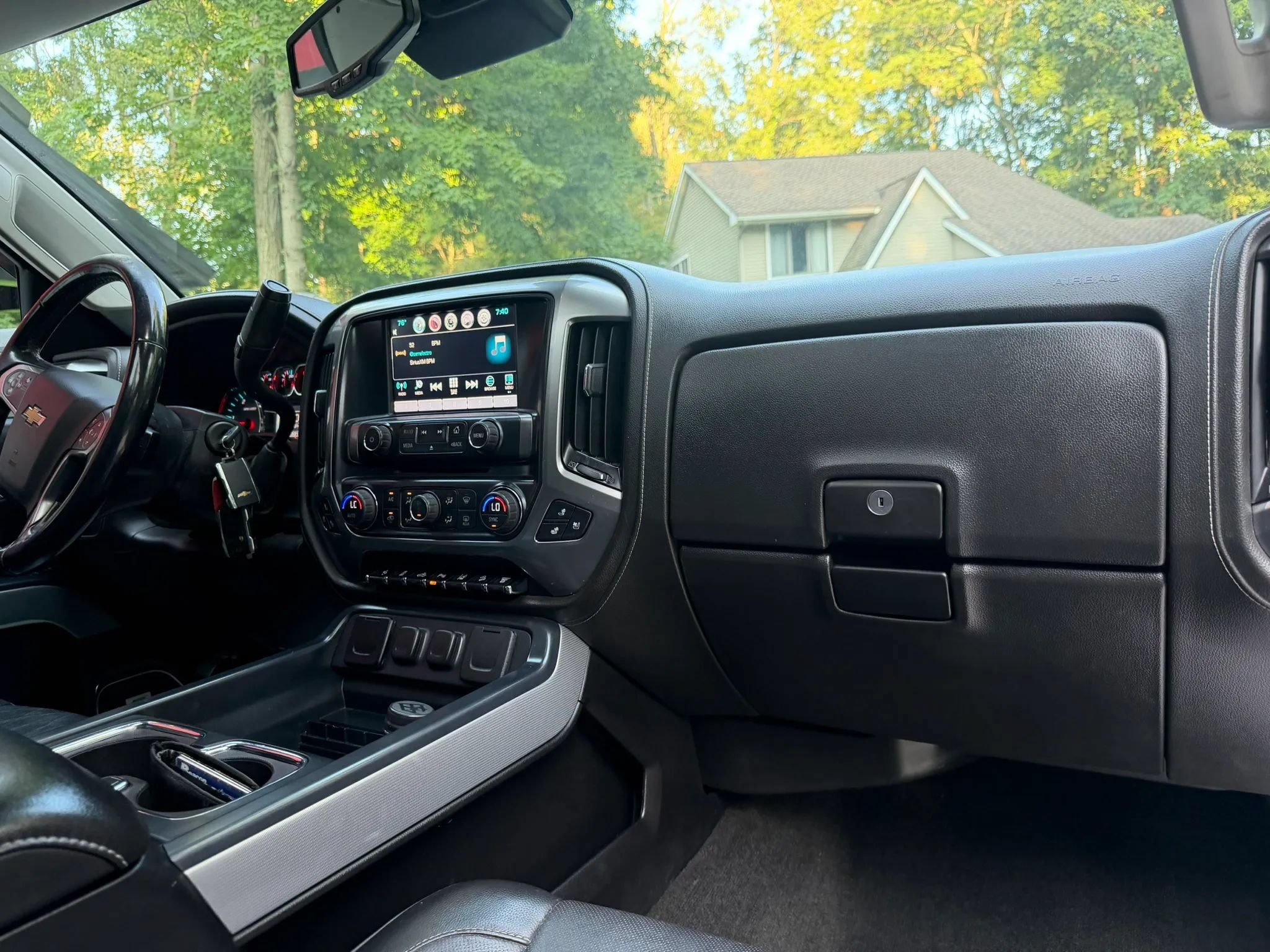 Used 2016 Chevrolet Silverado 2500 LTZ w/ Duramax Plus Package AWD/4WD image 17