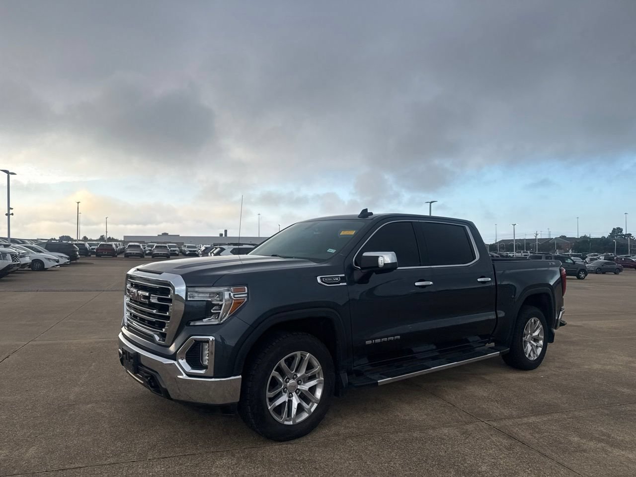 Used 2020 GMC Sierra 1500 SLT w/ SLT Premium Package AWD/4WD image 9