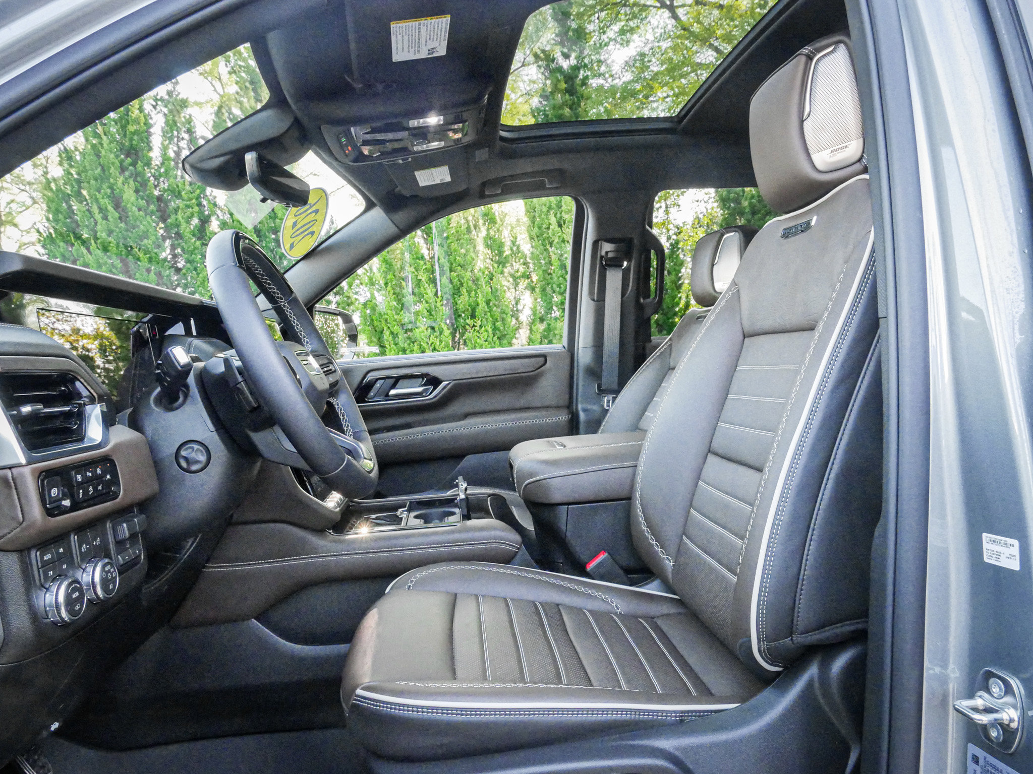 Used 2026 GMC Yukon Denali Ultimate image 16