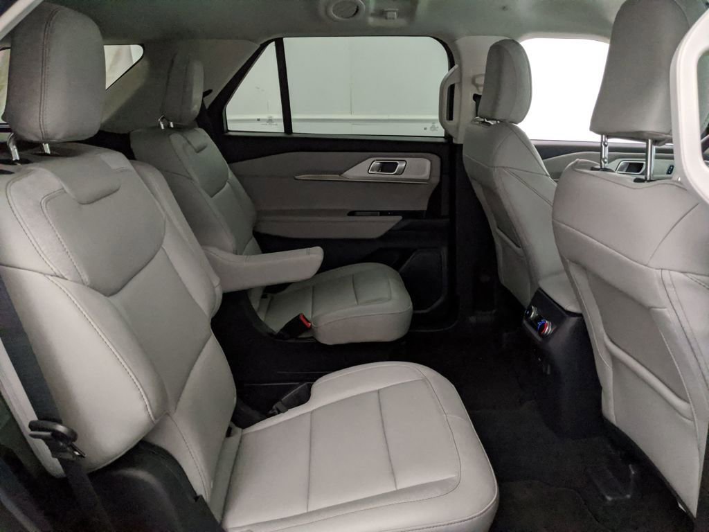 New 2025 Ford Explorer Active w/ Active Comfort Package image 26