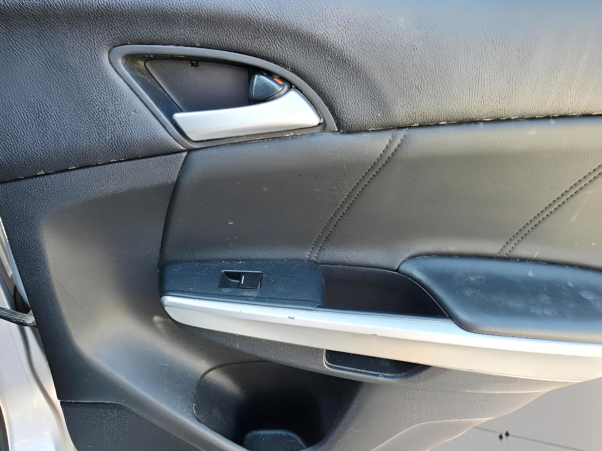 Used 2013 Honda Crosstour EX-L image 14