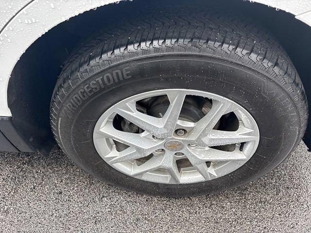 Used 2023 Chevrolet Equinox LT AWD/4WD image 14
