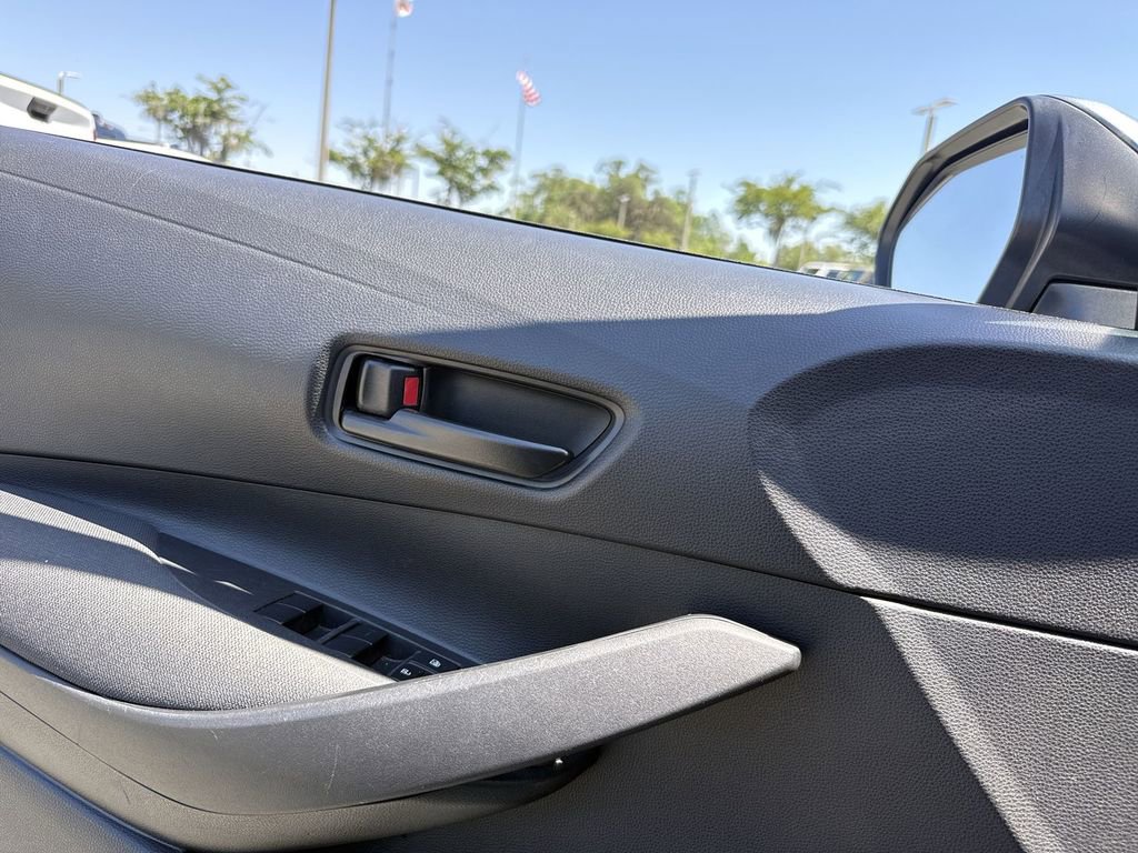 Used 2024 Toyota Corolla LE FWD image 15