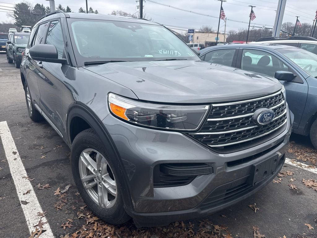 Used 2023 Ford Explorer XLT w/ Class IV Trailer Tow Package image 3