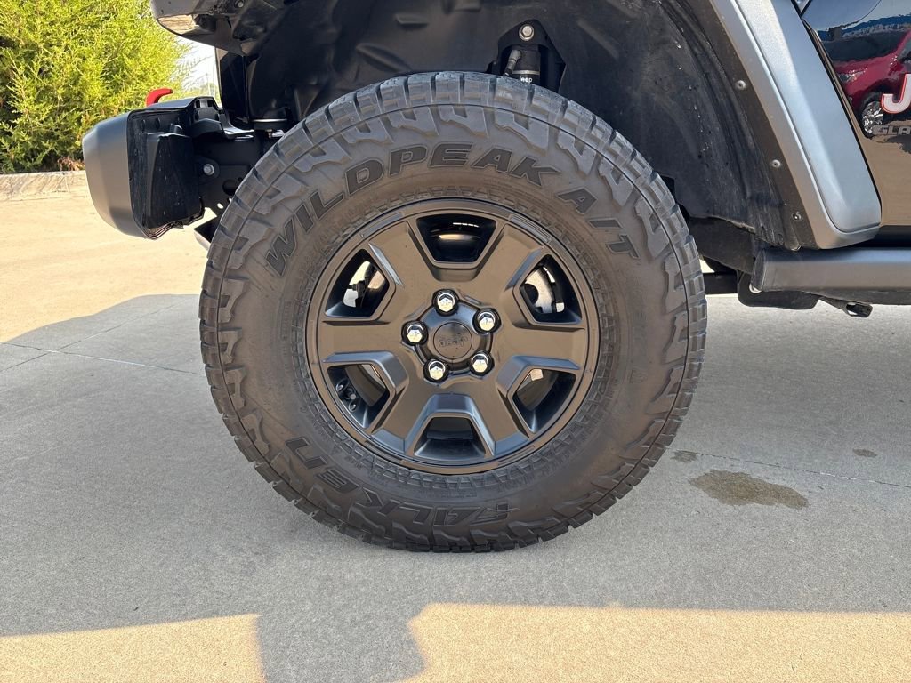Used 2023 Jeep Gladiator Mojave w/ Trailer Tow Package image 30