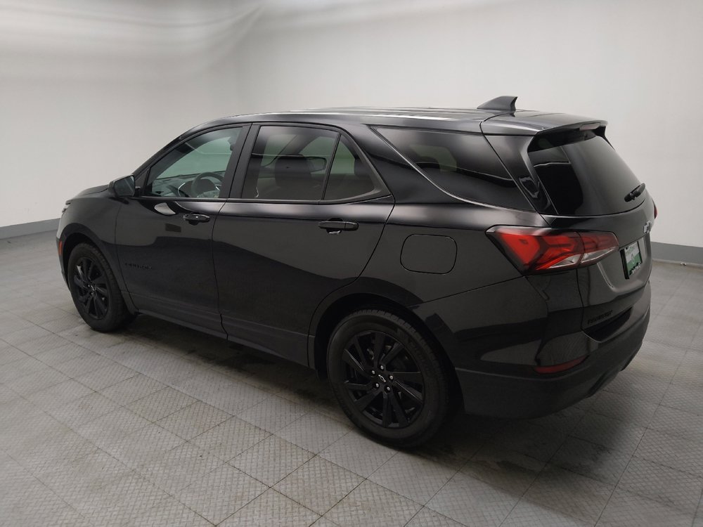 Used 2024 Chevrolet Equinox LS w/ LS Convenience Package image 3