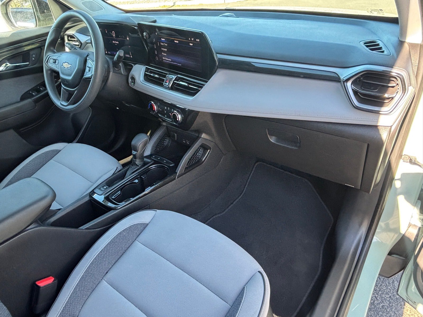 Used 2025 Chevrolet TrailBlazer LT FWD image 31