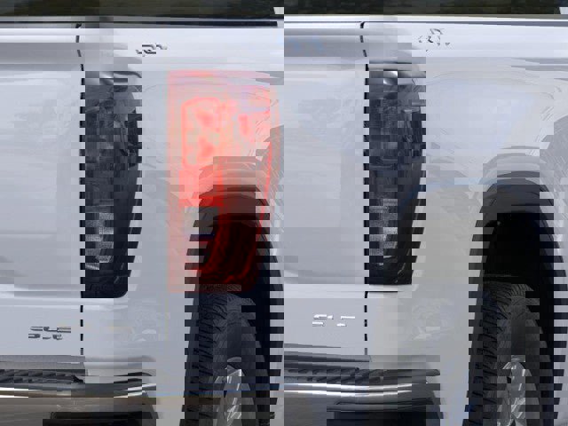 New 2026 GMC Sierra 1500 SLE image 11