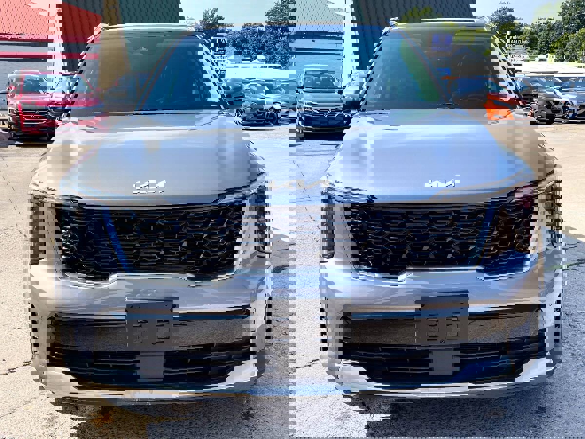 Used 2024 Kia Sorento S w/ Panoramic Sunroof Package image 7