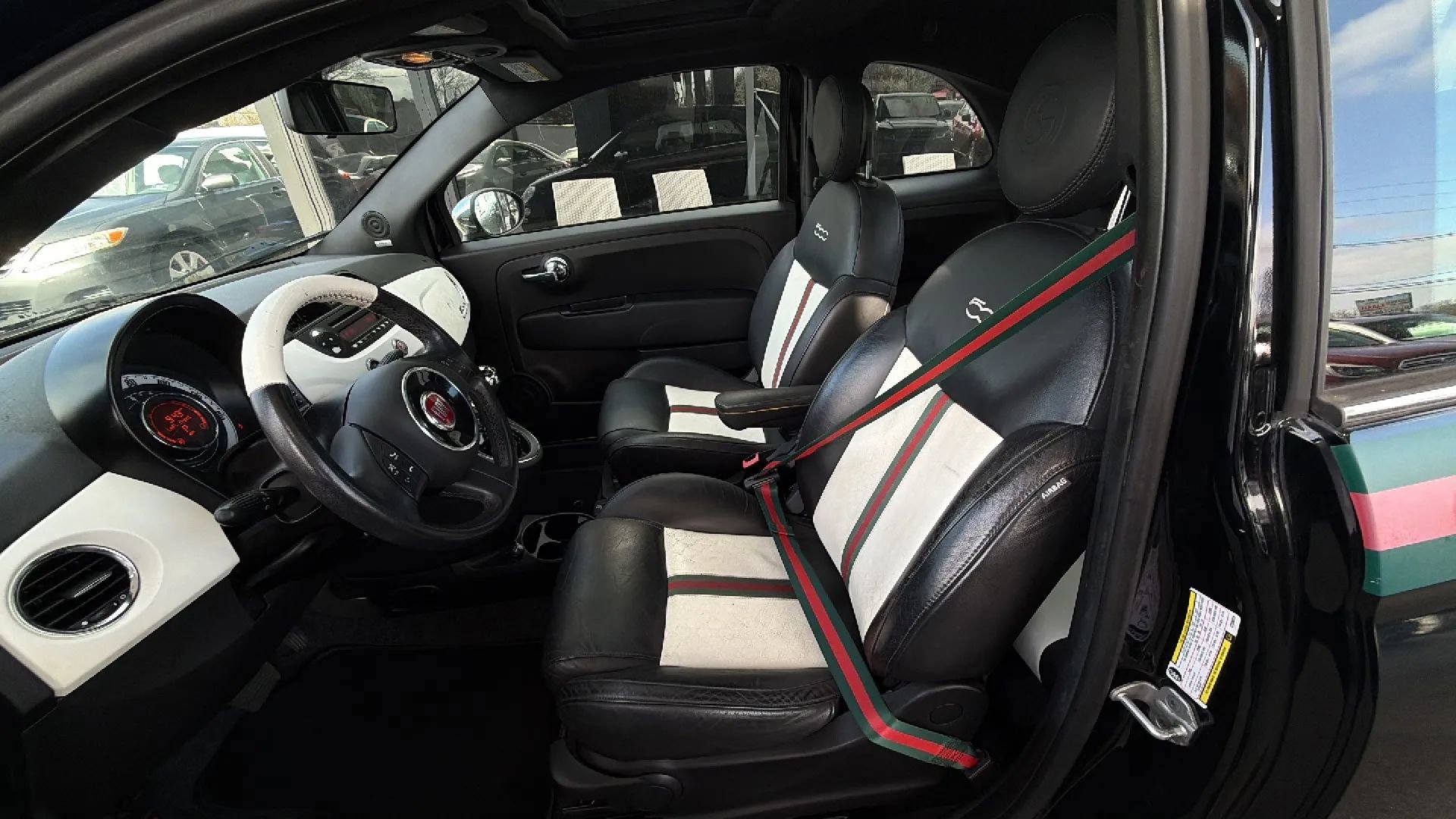 Used 2012 FIAT 500 Gucci image 22