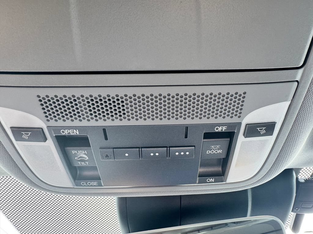 Used 2019 Acura TLX FWD image 25