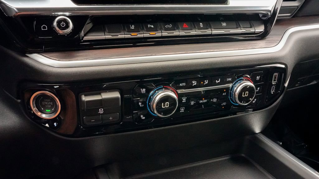 New 2026 GMC Sierra 3500 SLT w/ SLT Premium Package image 18