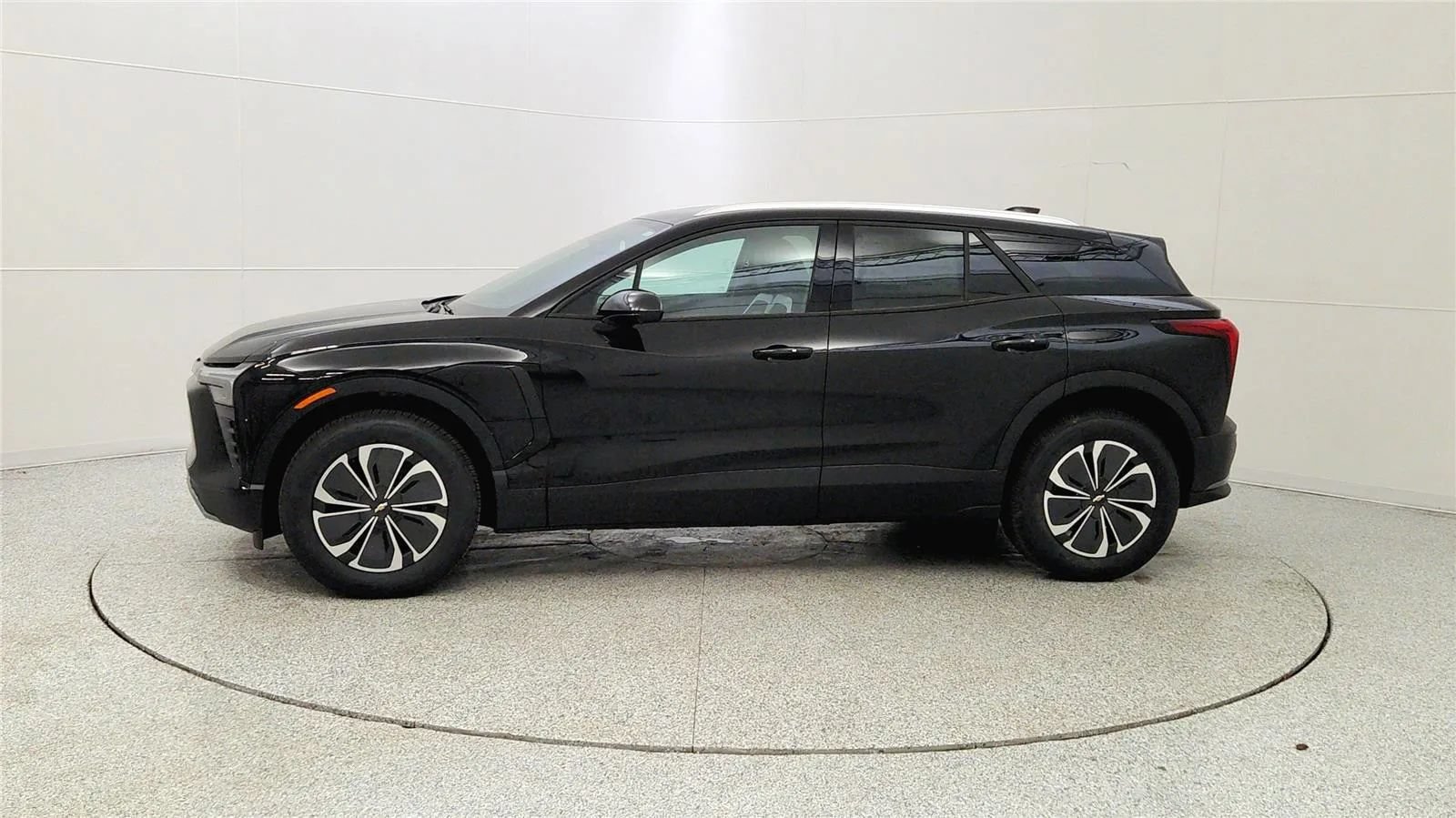 New 2026 Chevrolet Blazer EV LT AWD/4WD image 4