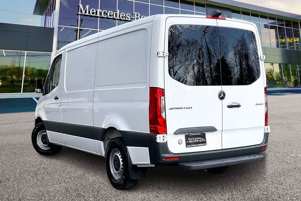 Used 2025 Mercedes-Benz Sprinter 2500 image 2