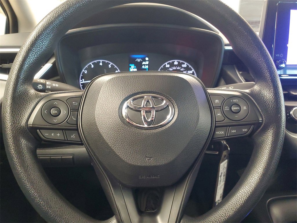 Used 2023 Toyota Corolla LE image 21
