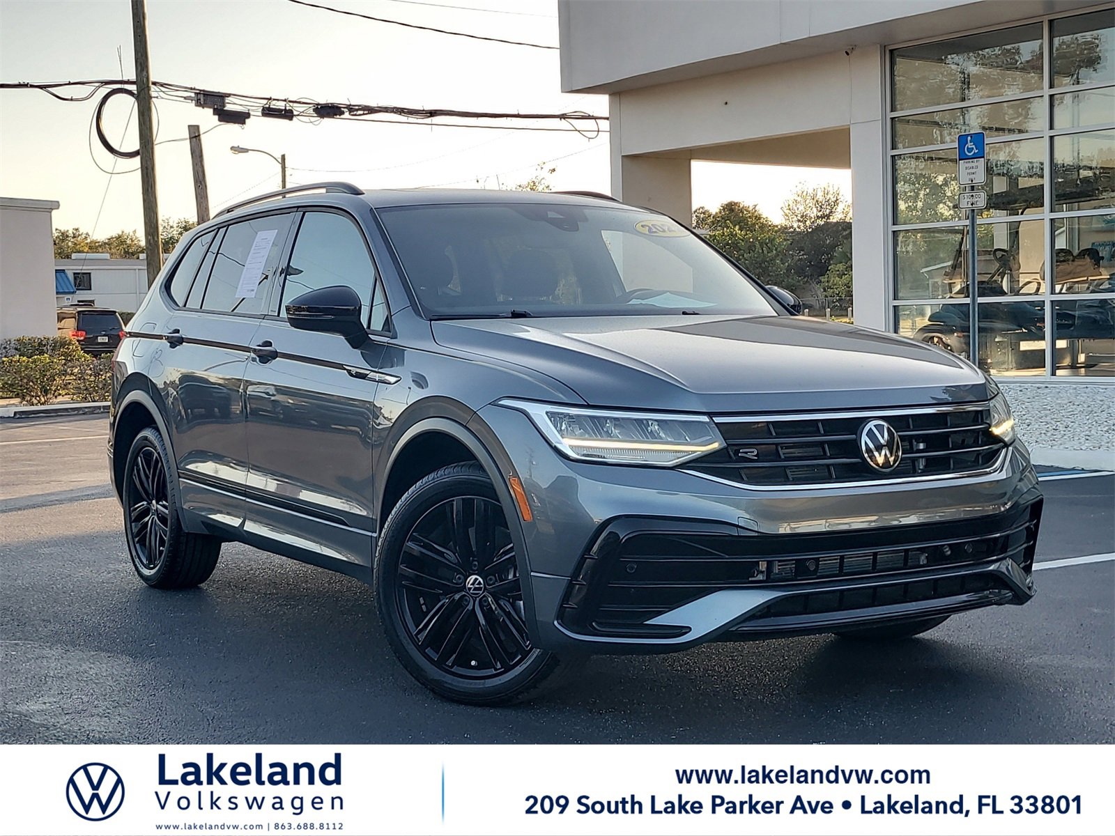 Used 2022 Volkswagen Tiguan SE R-Line