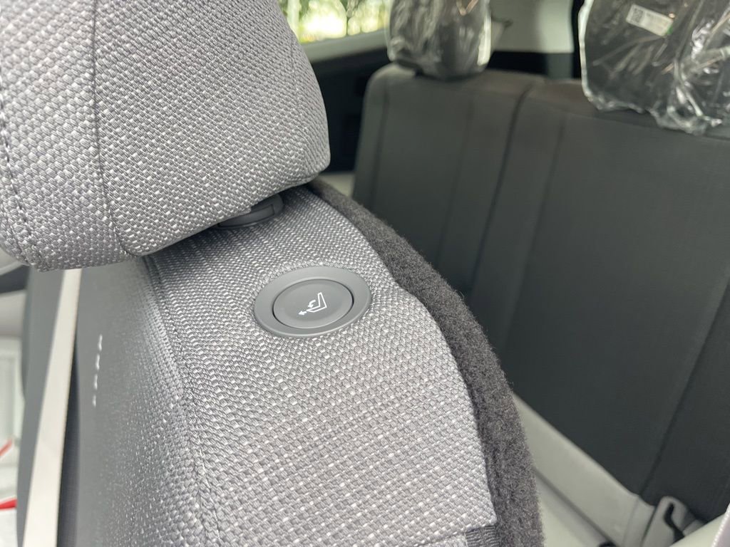 New 2026 Hyundai Ioniq 9 SE image 15