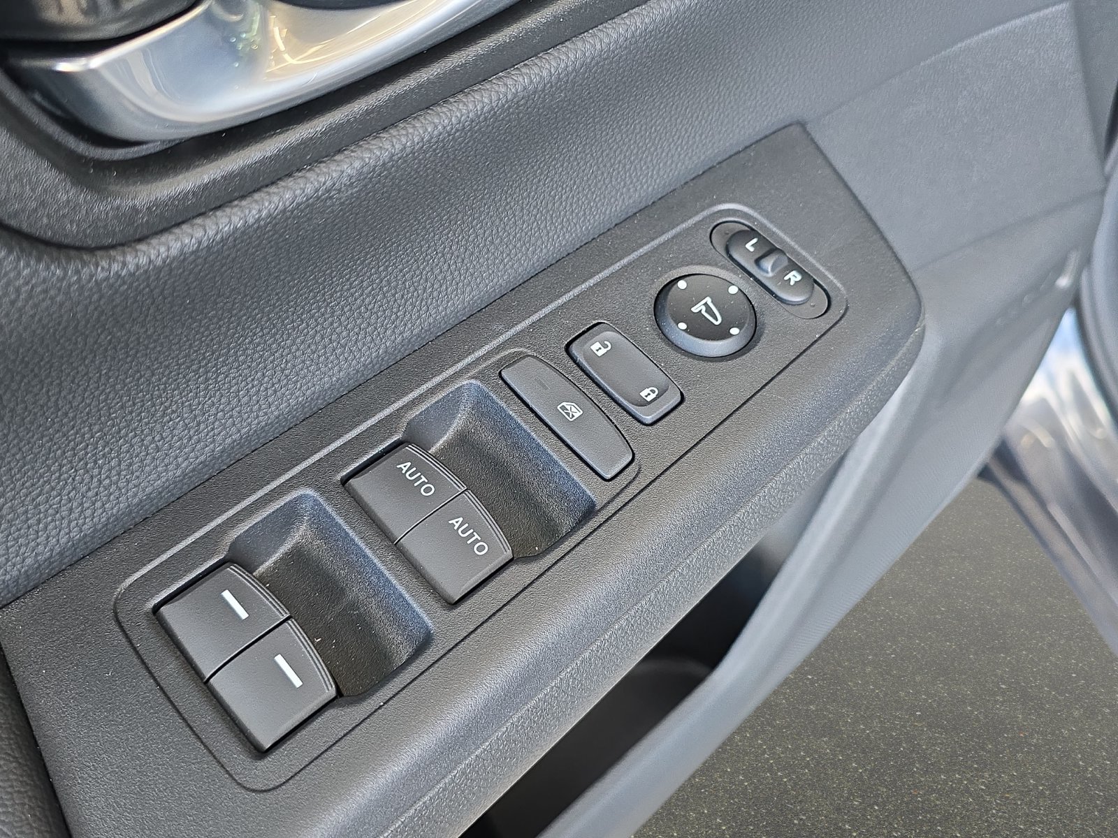 Certified 2026 Honda CR-V EX image 25