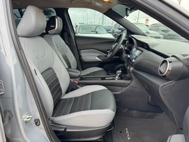 Used 2023 Nissan Kicks SR w/ SR Premium Package image 25