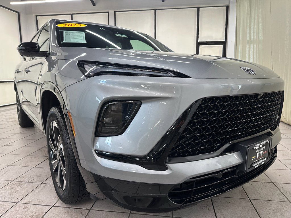 Certified 2025 Buick Enclave Sport Touring image 2