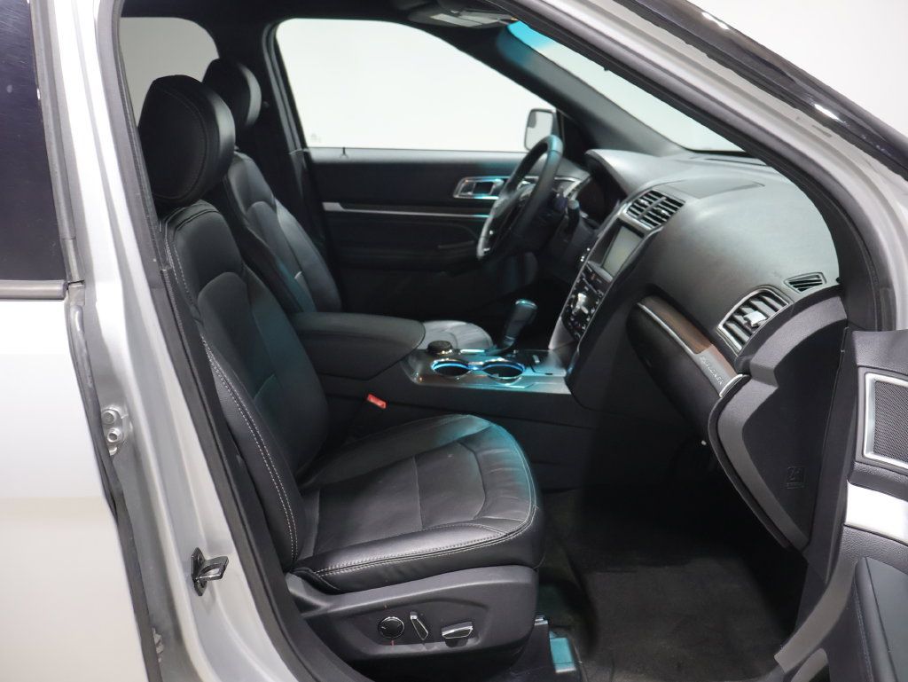 Used 2016 Ford Explorer Limited AWD/4WD image 23