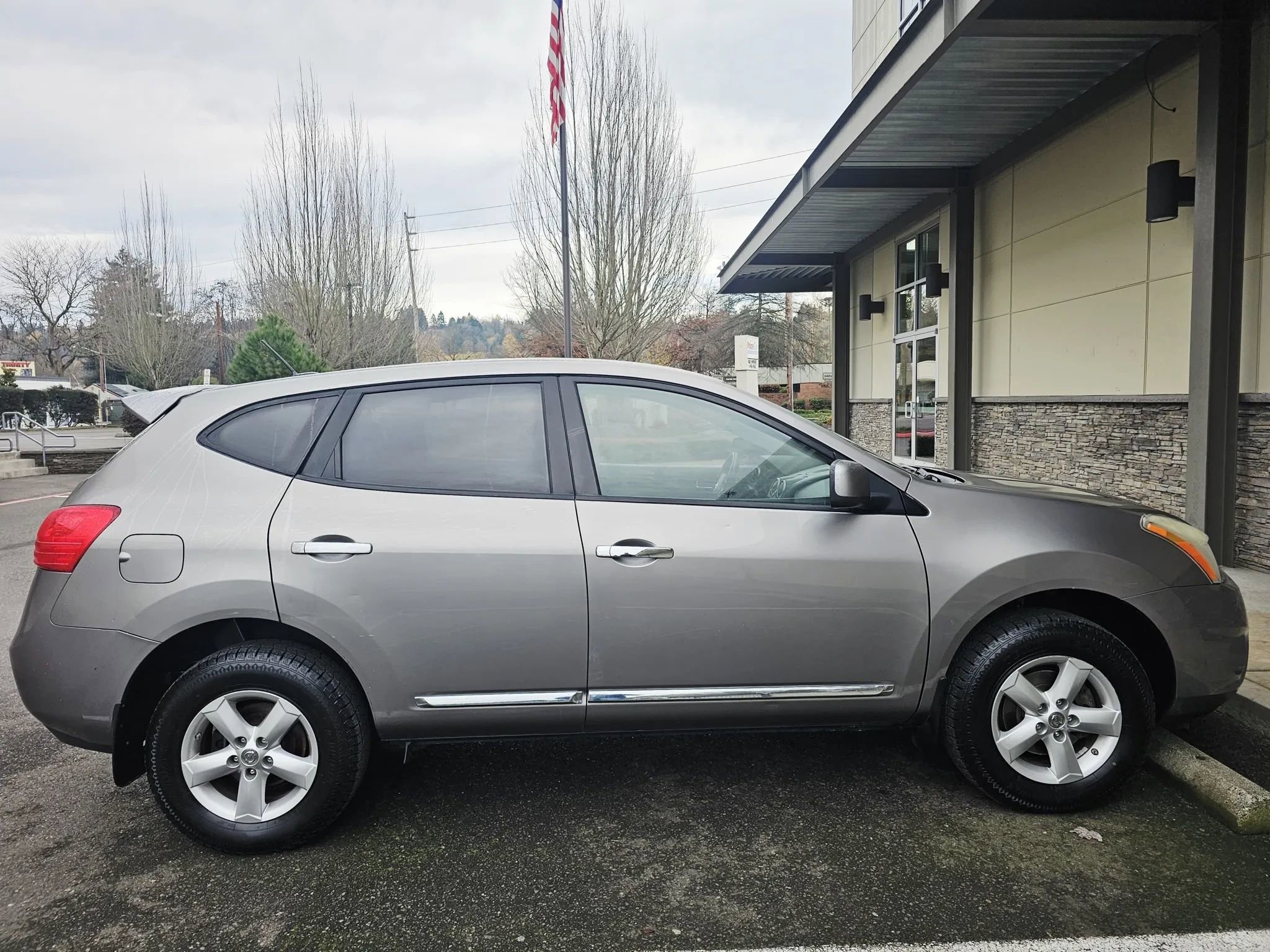 Used 2013 Nissan Rogue S w/ Special Edition Pkg image 6