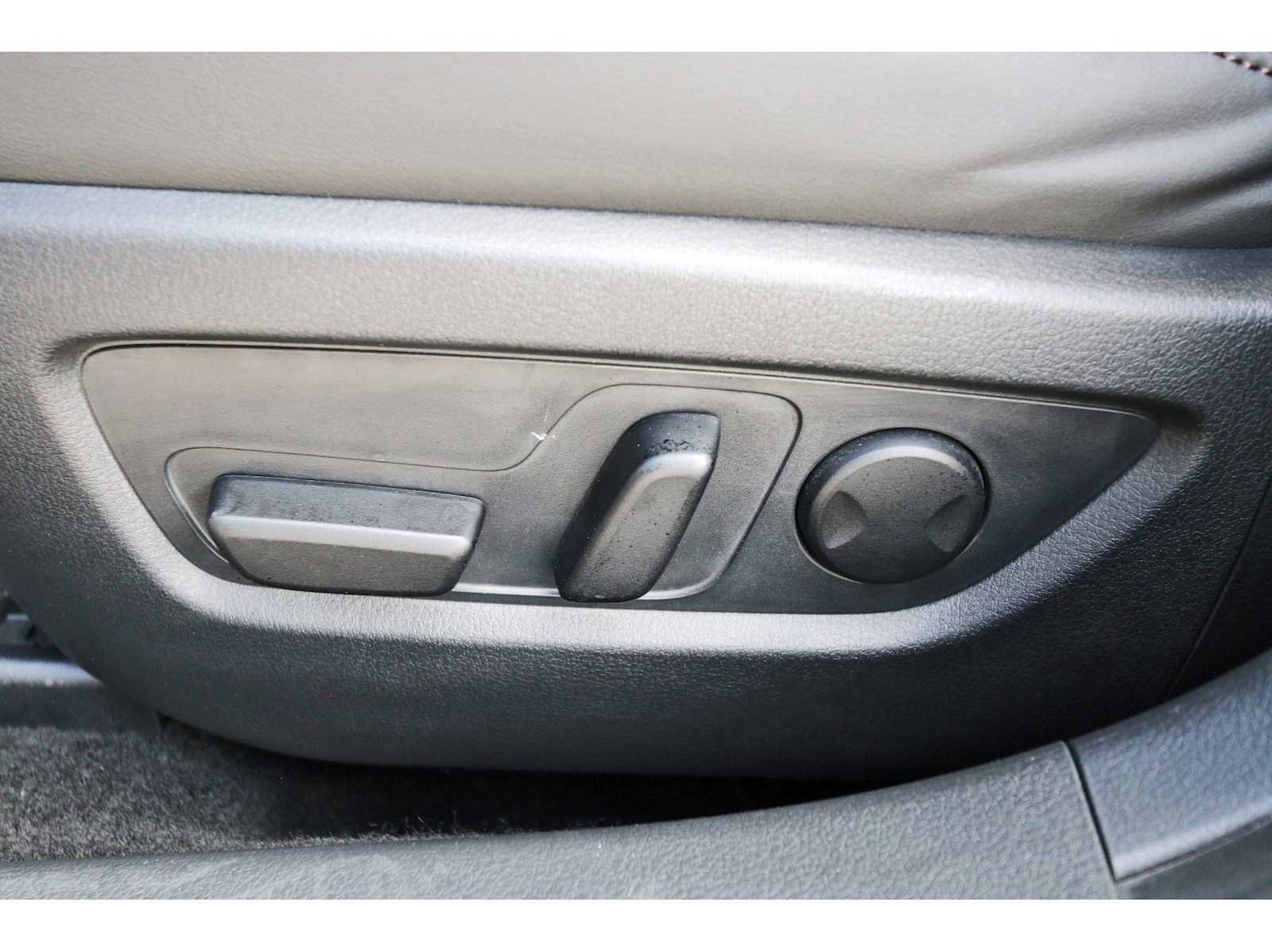 Used 2023 MAZDA CX-30 AWD 2.5 S w/ Premium Package image 27