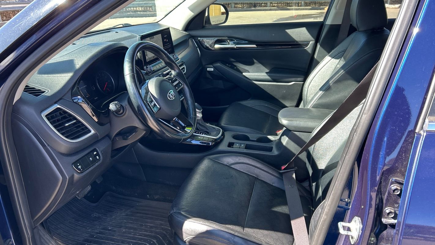 Used 2021 Kia Seltos SX image 9