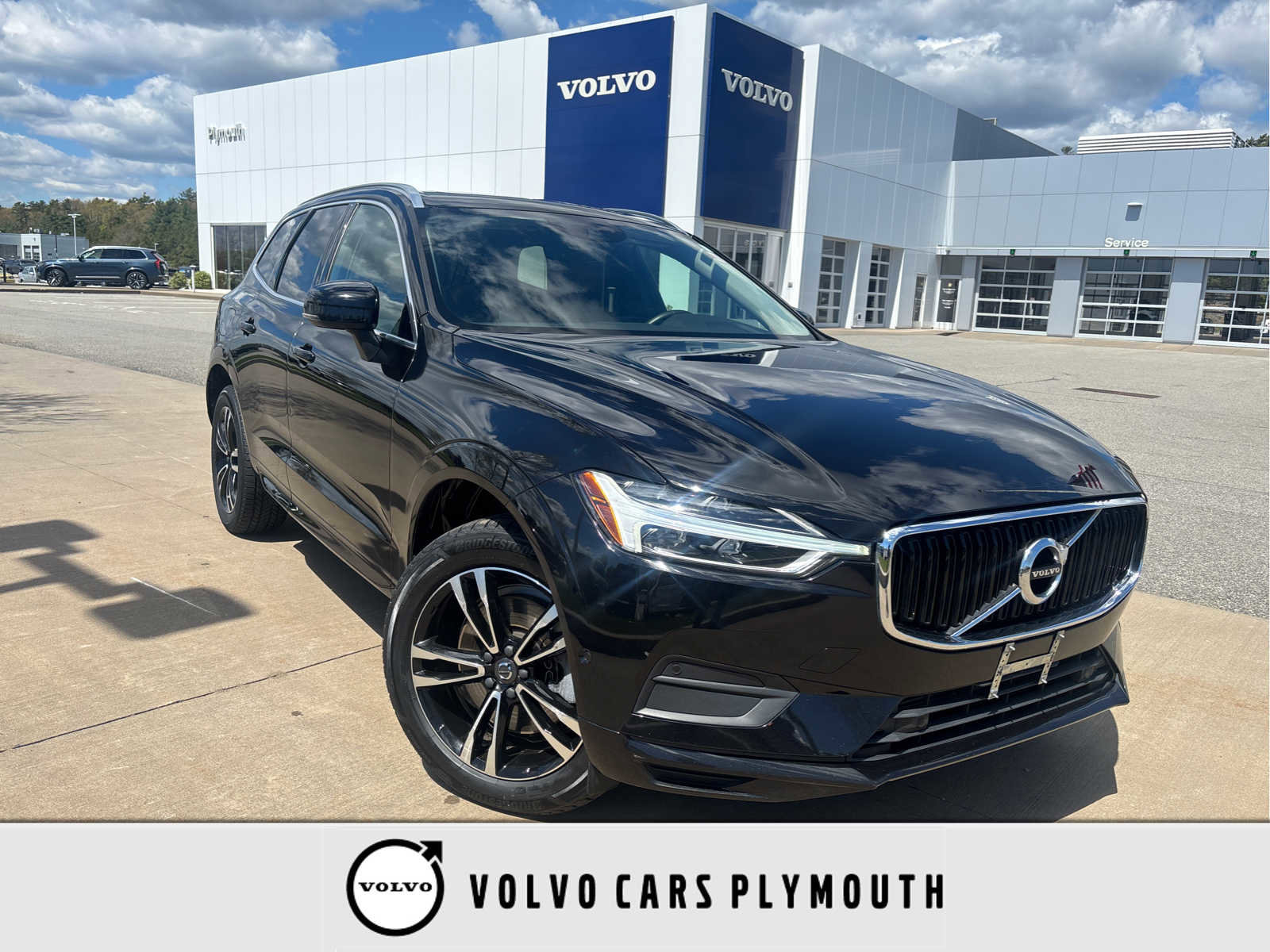Used 2019 Volvo XC60 T6 Momentum w/ Multimedia Package AWD/4WD image 1