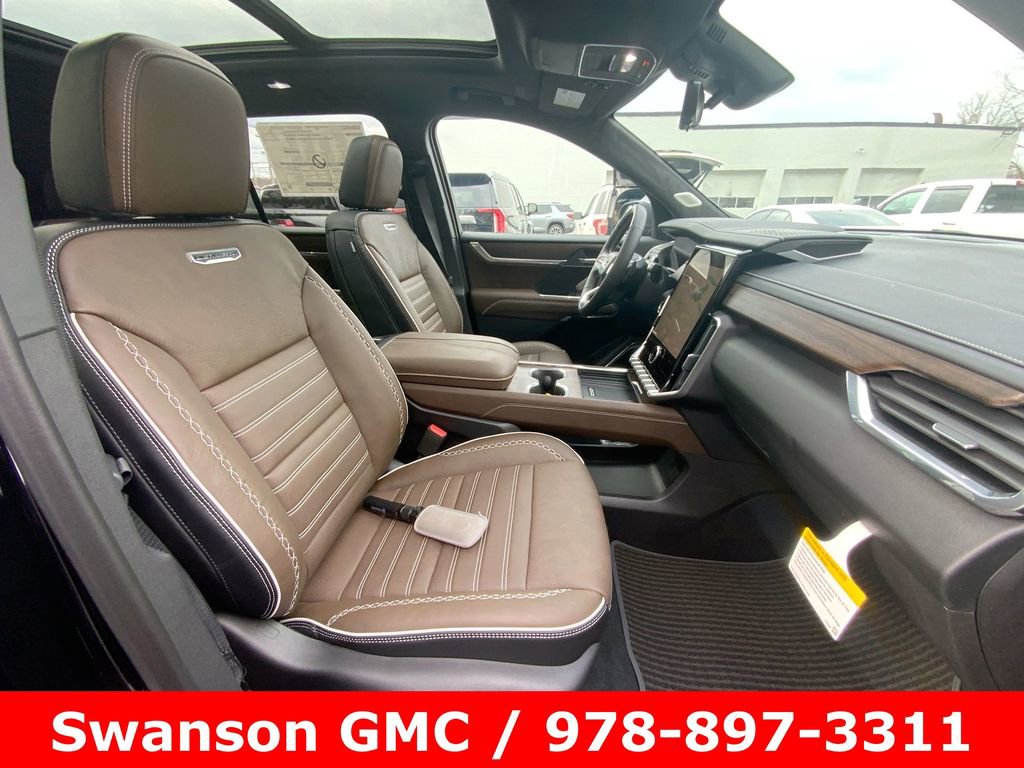 New 2026 GMC Acadia Denali Ultimate w/ LPO, Floor Liner Package image 28
