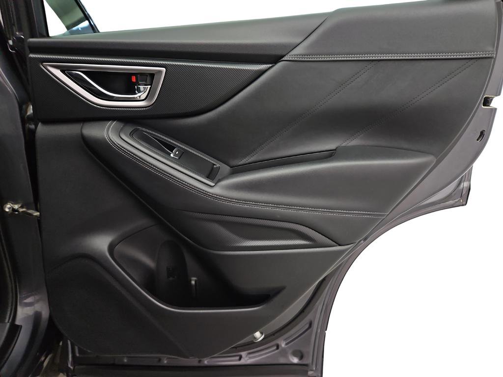 Used 2021 Subaru Forester Limited image 28