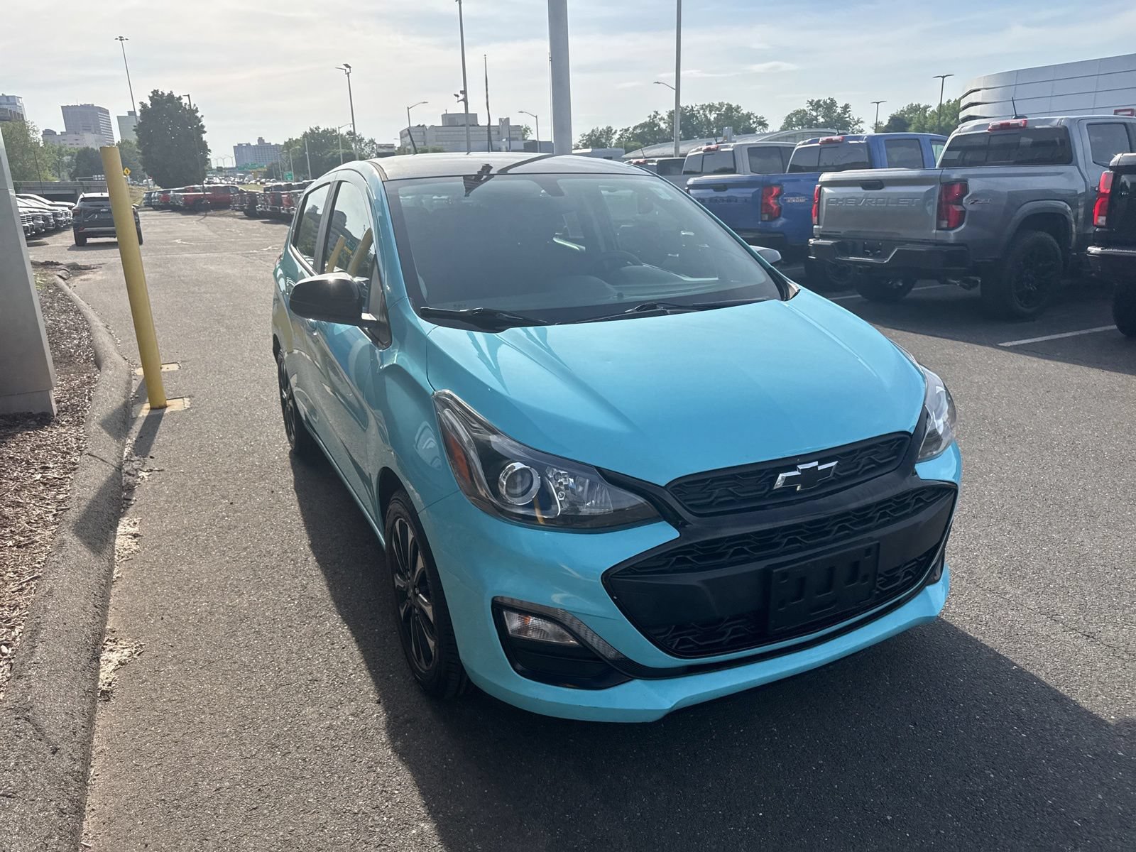 Used 2022 Chevrolet Spark LT w/ Spark Special Edition FWD image 3