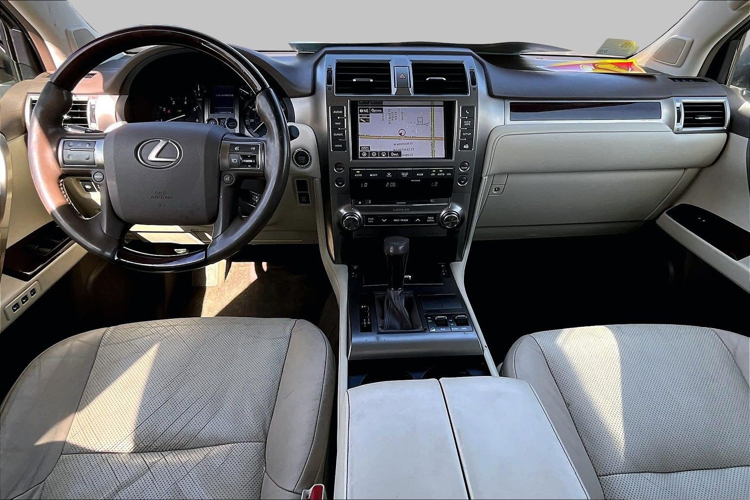 Used 2019 Lexus GX 460 Premium w/ Premium Package AWD/4WD image 12