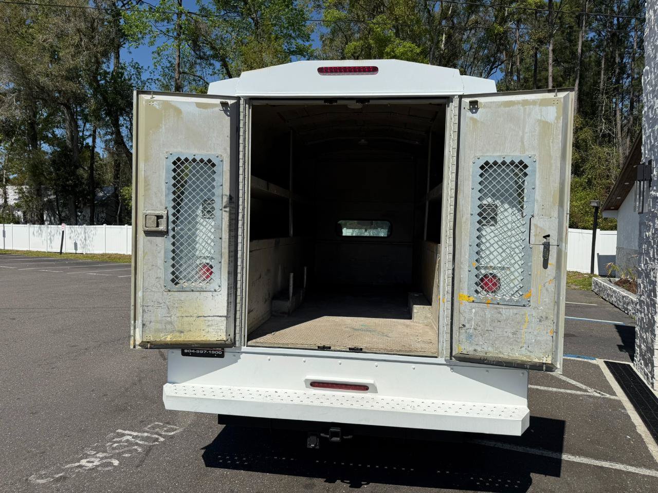 Used 2012 Ford F550 Luxury RWD image 5