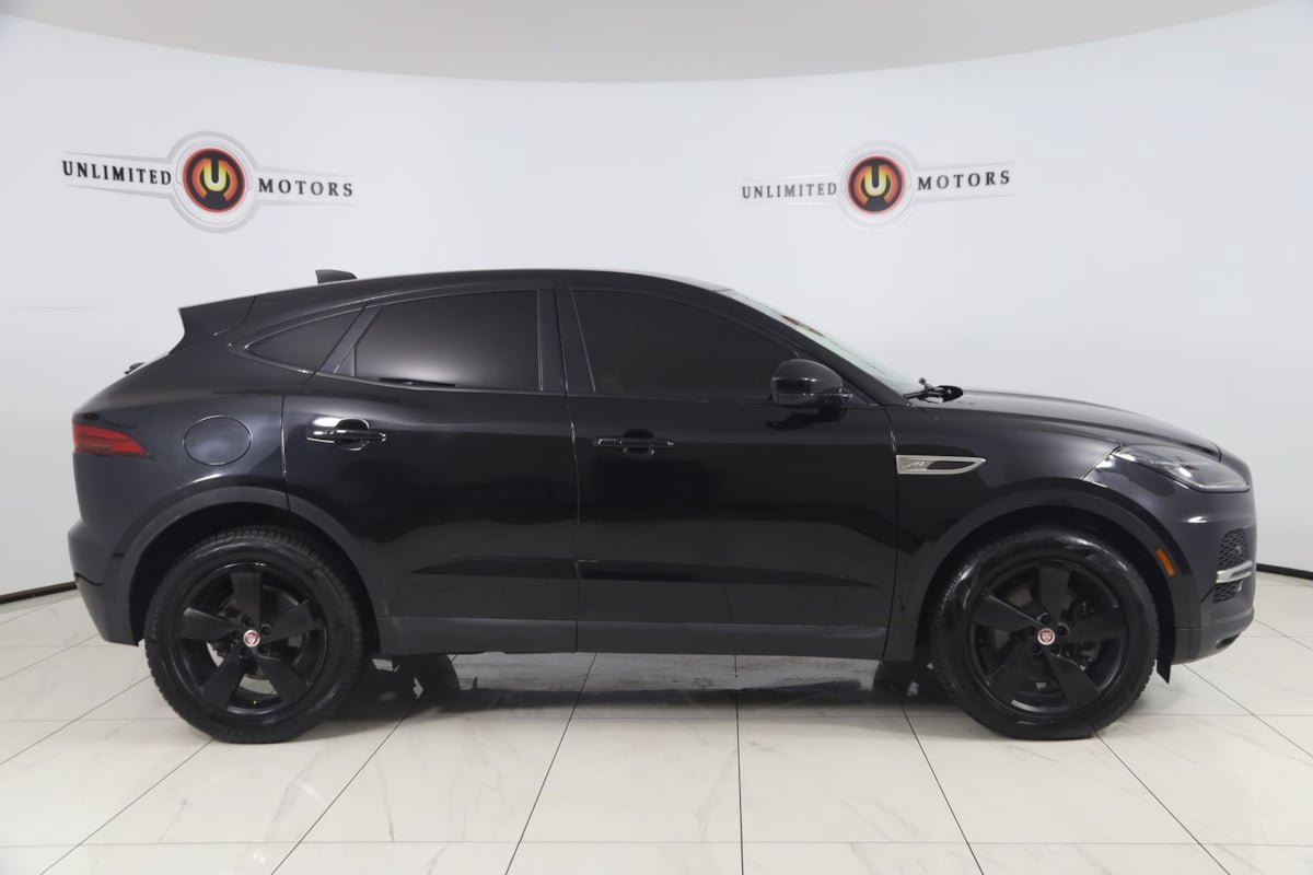 Used 2022 Jaguar E-PACE SE AWD/4WD image 2