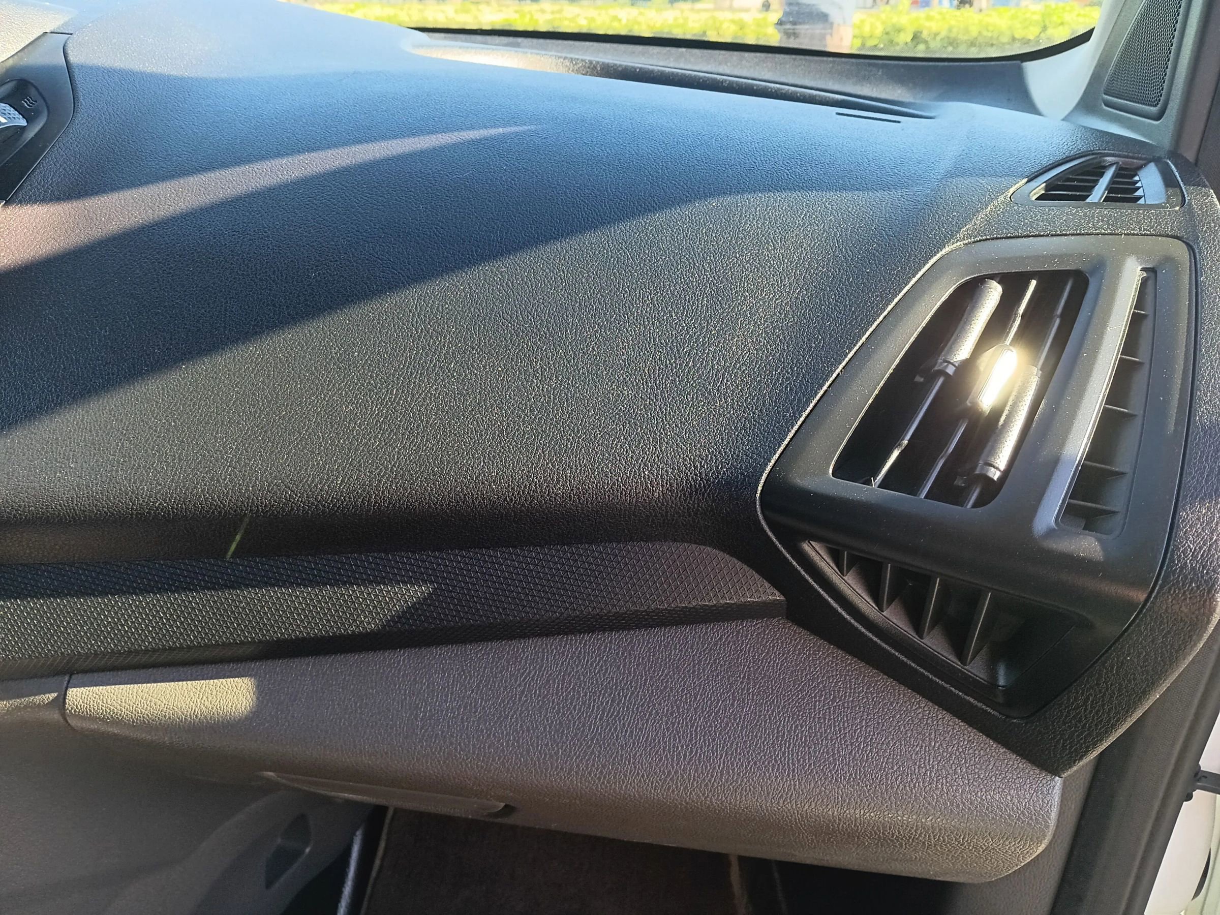 Used 2020 Ford Transit Connect XL image 21