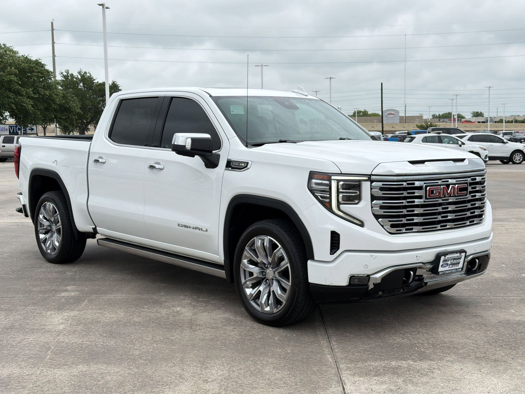 Used 2022 GMC Sierra 1500 Denali w/ Denali Reserve Package AWD/4WD image 7