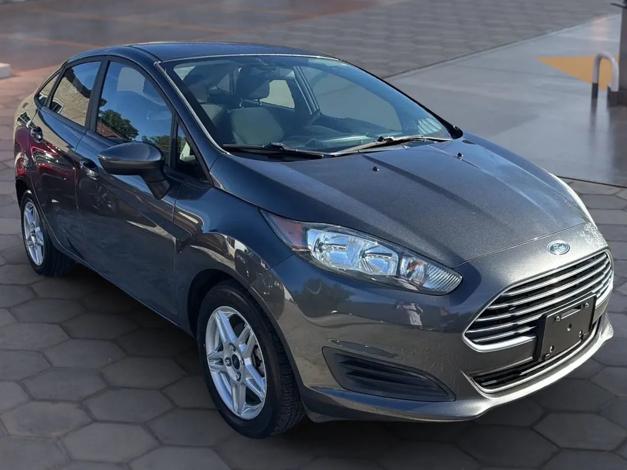 Used 2018 Ford Fiesta SE image 13