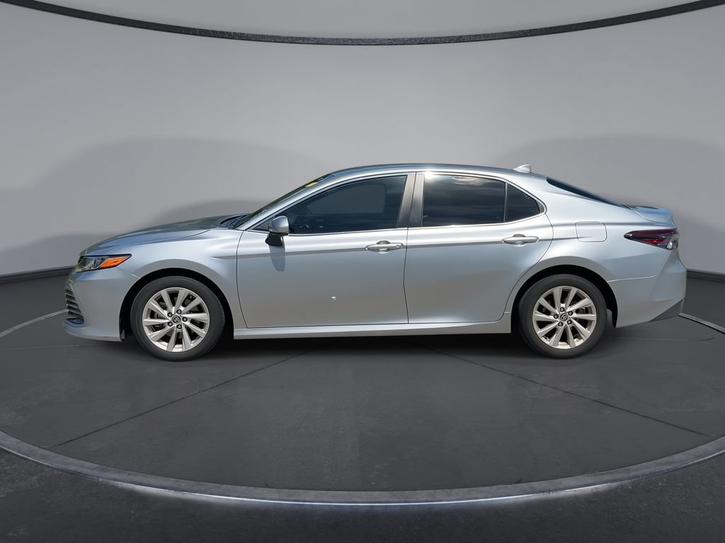 Used 2023 Toyota Camry LE FWD image 5
