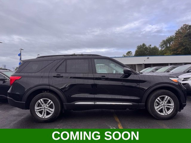 Used 2023 Ford Explorer XLT AWD/4WD image 1