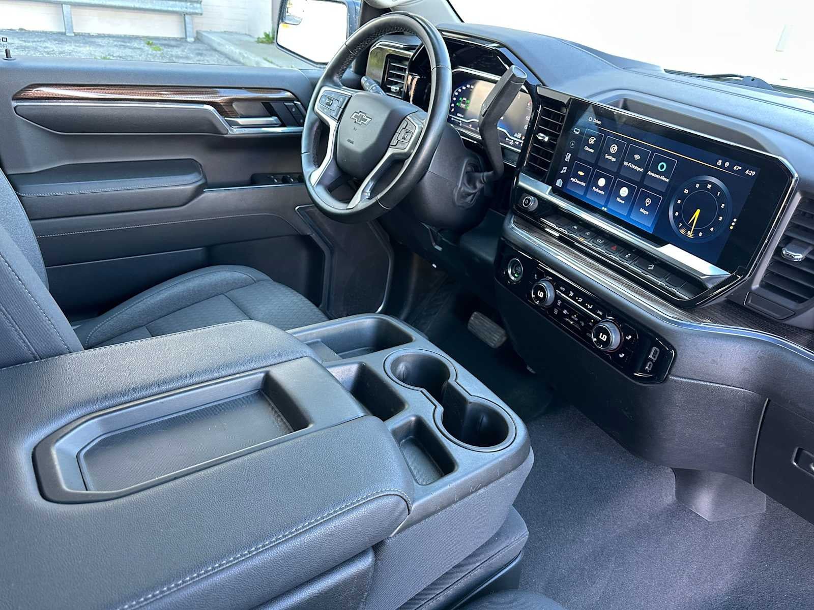 Used 2024 Chevrolet Silverado 1500 RST w/ Z71 Off-Road Package AWD/4WD image 11
