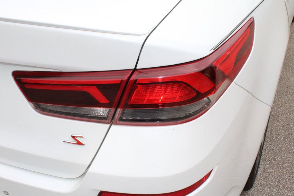 Used 2019 Kia Optima S w/ S Panoramic Sunroof Package FWD image 11